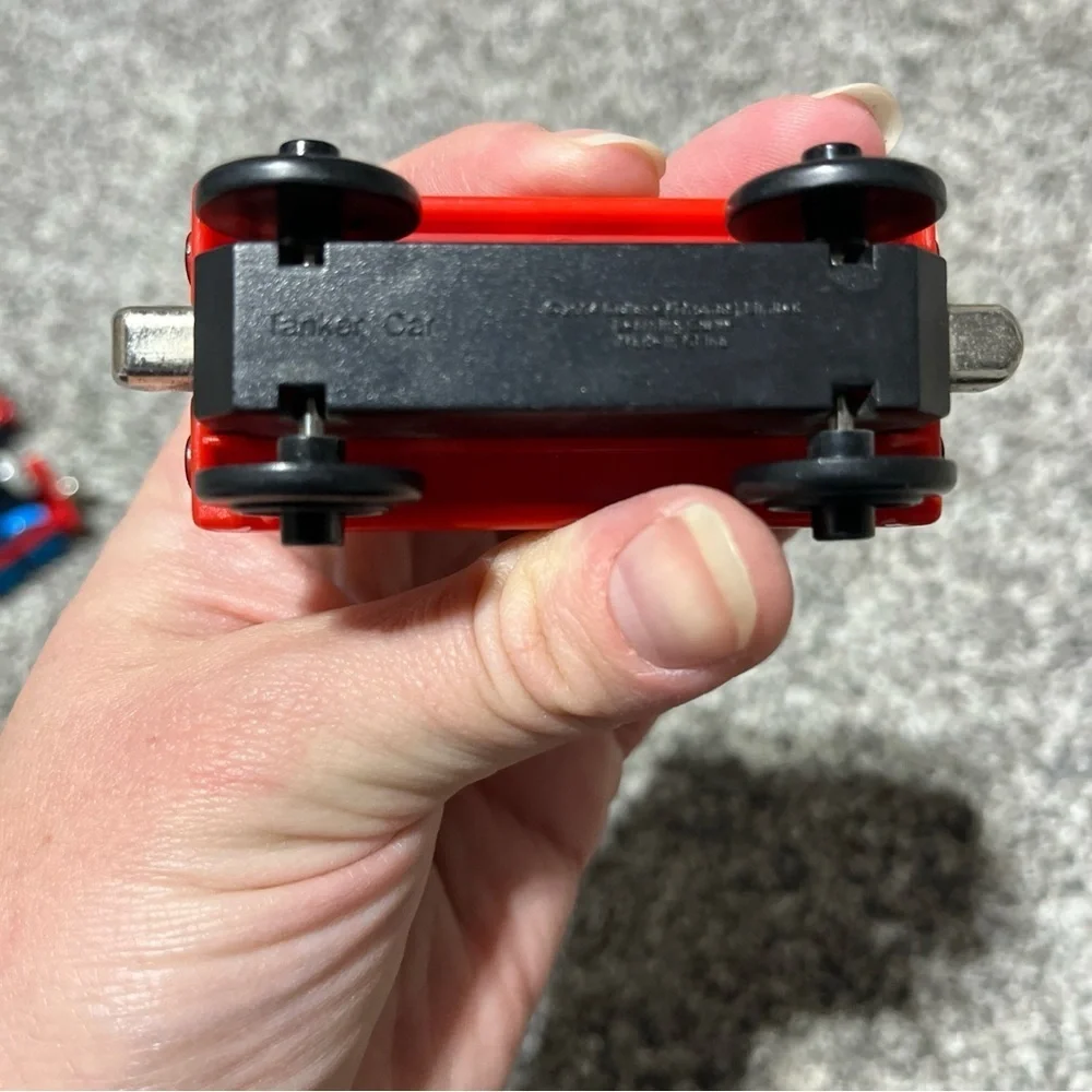 Thomas & Friends Take N Play Die Cast Train Magnetic Lot Engine Rosie, Thomas